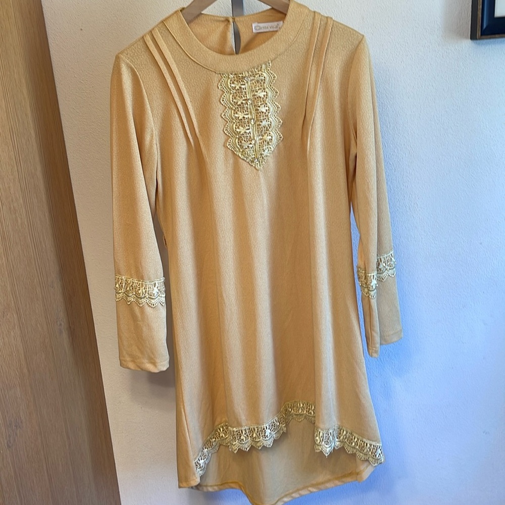 Vintage 70s style light mustard color yellow long blouse